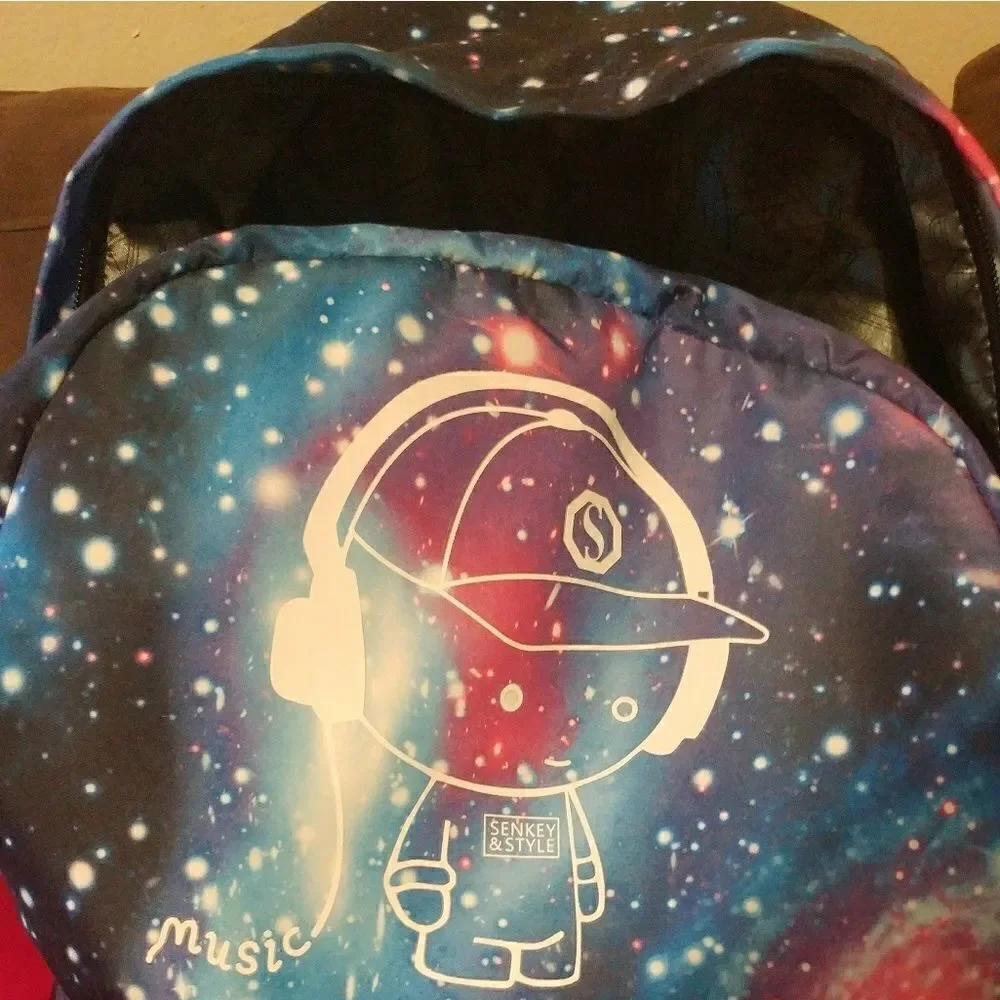 Senkey&style glow in the dark bookbag